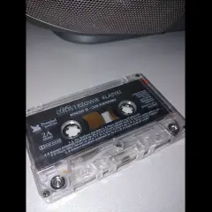 Gdzie wyrzucić kasety magnetofonowe? Poradnik recyklingu taśm