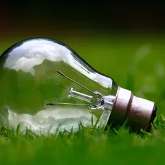 Gdzie wyrzucić lampę? Bezpieczna utylizacja i recykling oświetlenia
